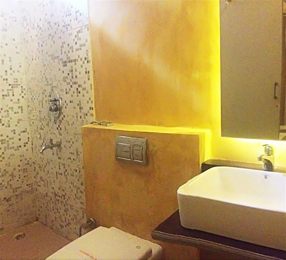 Fabhotel Prime Sarin Inn Heritage Varanasi 3*,  India